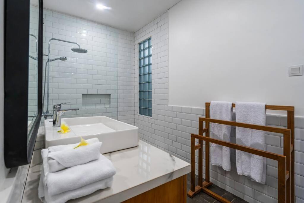 Villa Private 5 Bedroom Spacious Close To Sanur (Bali)