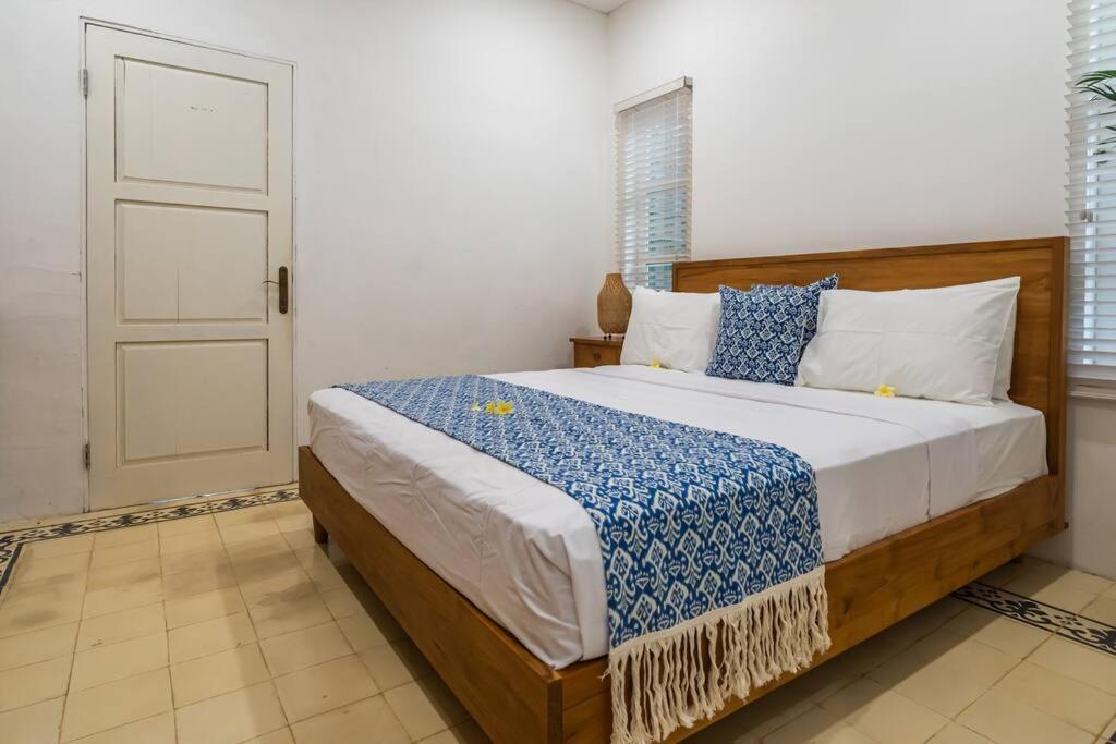 Private 5 Bedroom Spacious Close To Villa Sanur (Bali)